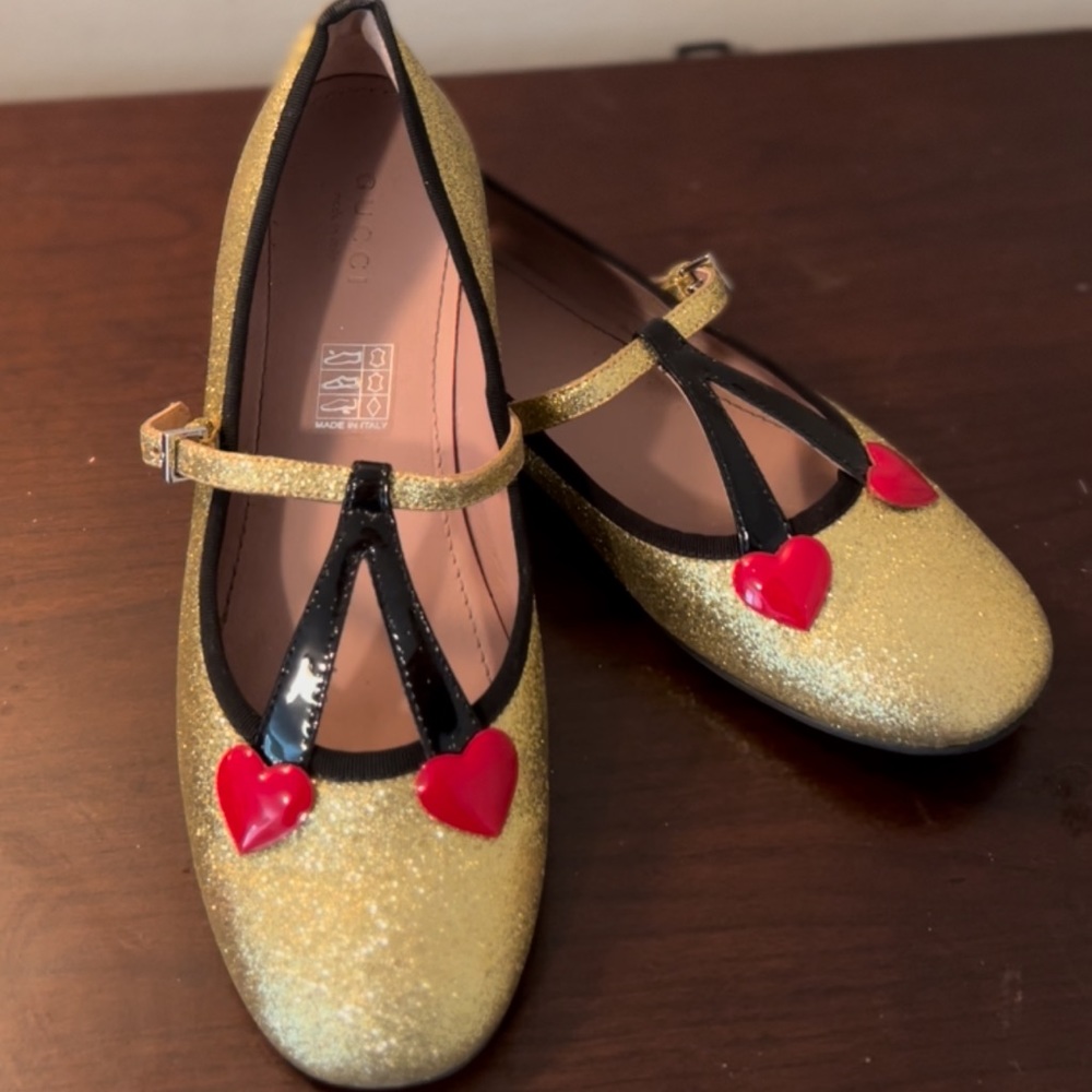 Gucci Gold Glitter Girls Size 35 Mary Jane